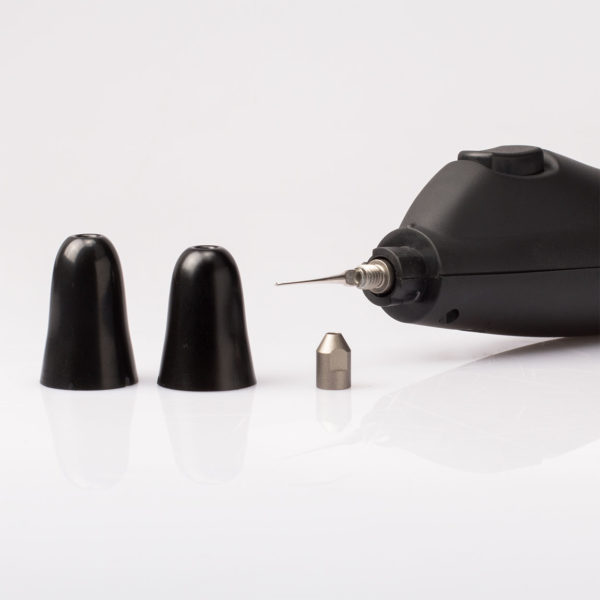 Klixer® has two easily interchangeable needle and cap sizes to fit any size dreadlock.